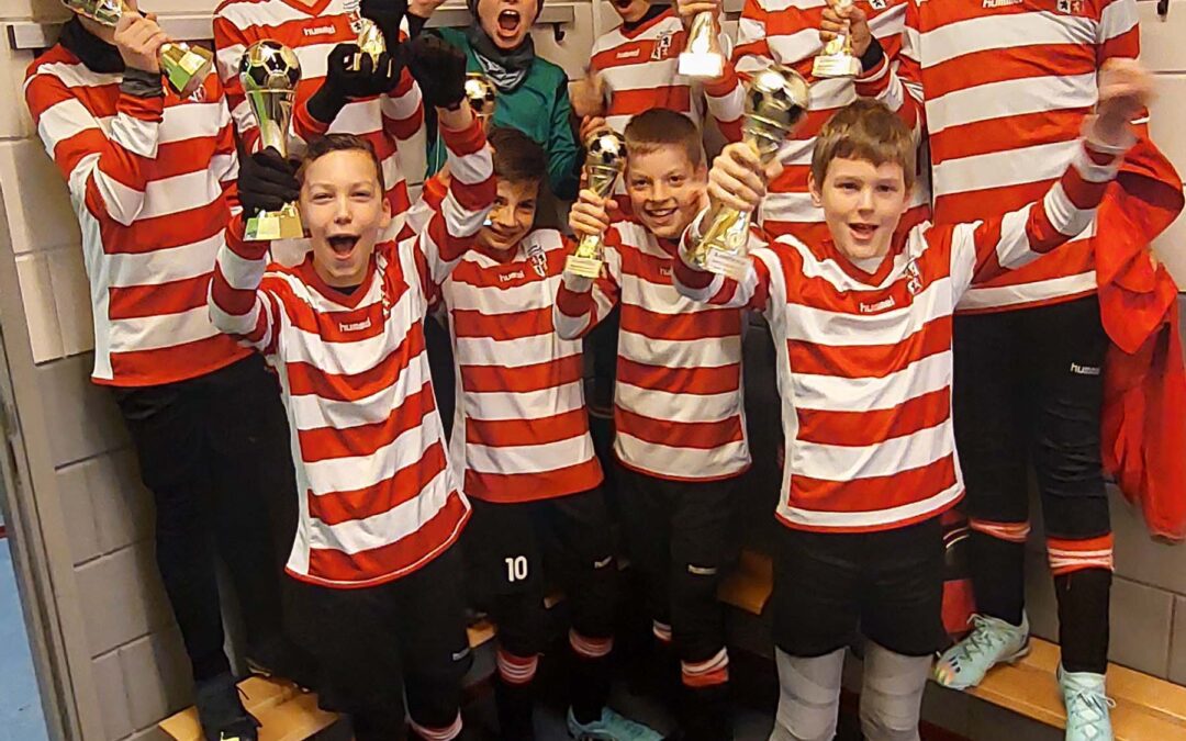 JO12-2 ongeslagen Kampioen!!