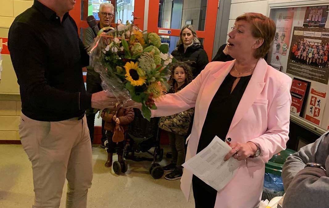 Silvia Noom neemt na 20 jaar schoolvoetbalorganisatie afscheid